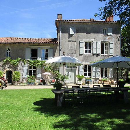 Domaine De Lalat - B&B With En-Suite Bathrooms All Rooms With Garden Views Montemboeuf Екстер'єр фото