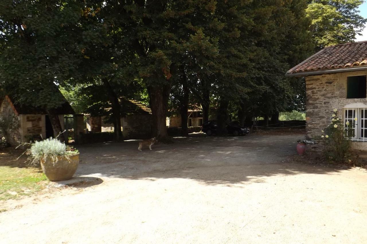 Domaine De Lalat - B&B With En-Suite Bathrooms All Rooms With Garden Views Montemboeuf Екстер'єр фото