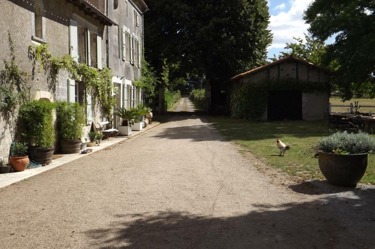 Domaine De Lalat - B&B With En-Suite Bathrooms All Rooms With Garden Views Montemboeuf Екстер'єр фото